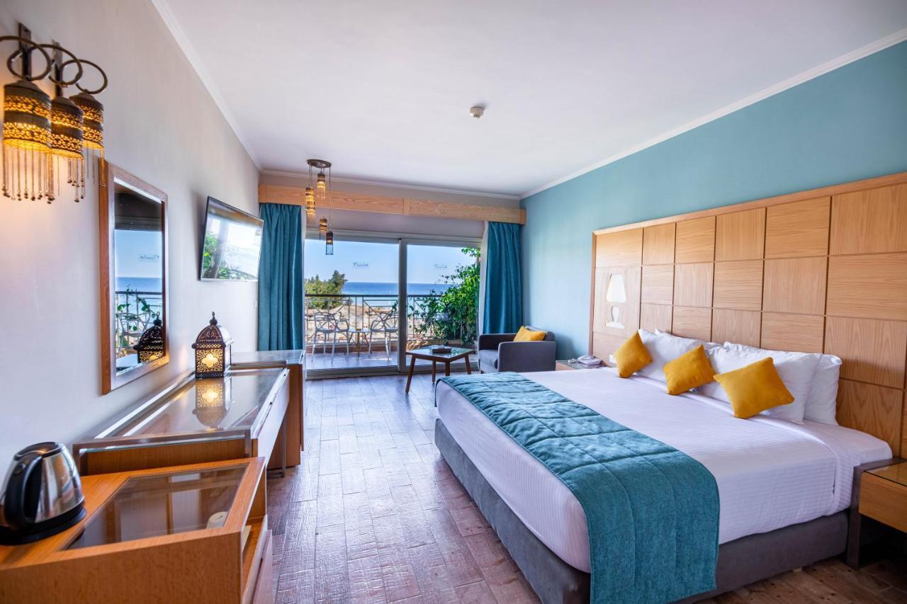 Prima Life Makadi Hotel Hurghada Bagian luar foto A room at the hotel