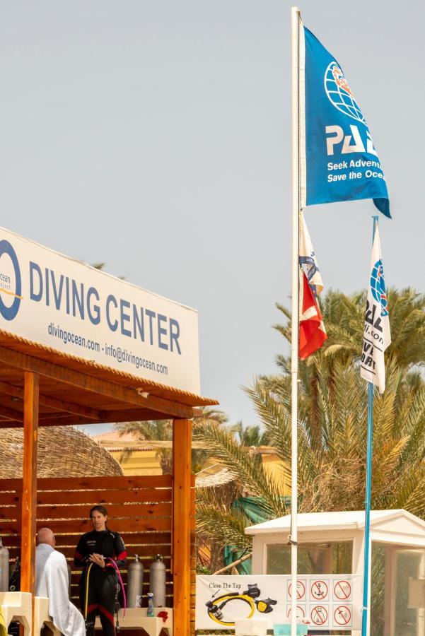 Prima Life Makadi Hotel Hurghada Bagian luar foto Diving center in Egypt