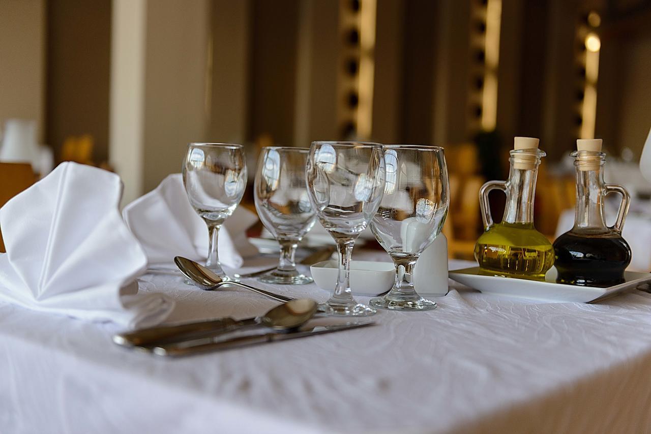 Prima Life Makadi Hotel Hurghada Bagian luar foto Wine glasses