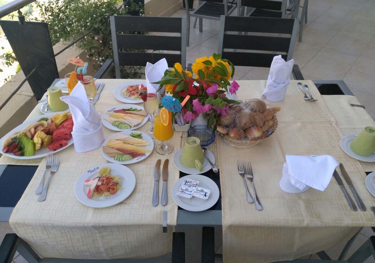 Prima Life Makadi Hotel Hurghada Bagian luar foto A table set for breakfast